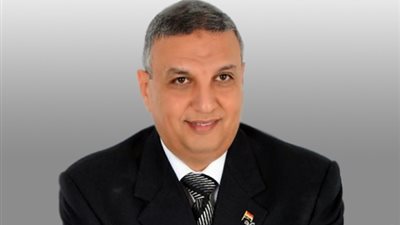 نقيب الأسنان: أمين صندوق النقابة سبب أزمة شيك مرتبات الموظفين