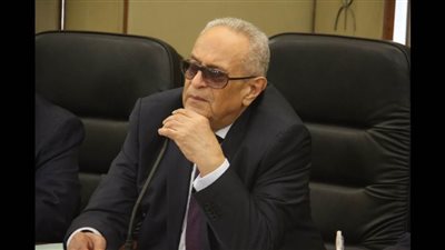 بهاء أبو شقة ينعي القطب الوفدي أحمد عودة