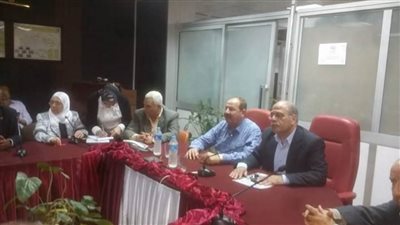 سياحة الإسكندرية تنفي وجود ماسورة صرف صحي بشاطئ الشاطبي