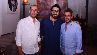 رانيا يوسف ومي نور الشريف في الإفطار السنوي للإعلامي كارم محمود (صور)