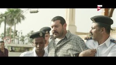 جه يكحلها عماها.. الضابط سراج يلقي القبض على عمرو يوسف في «طايع»