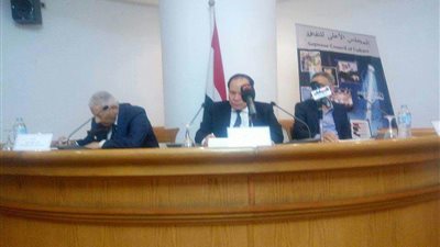 مثقفون يطالبون بتضافر جهود الثقافة والإعلام لمواجهة الأفكار الظلامية