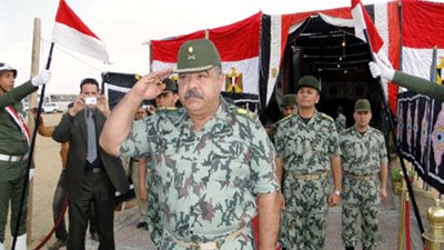 قائد الجيش الثانى يكرم أمهات 