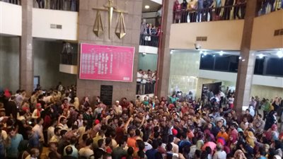 تظاهر الفائزين بمسابقة النيابة الإدارية الأولى في مجلس الدولة