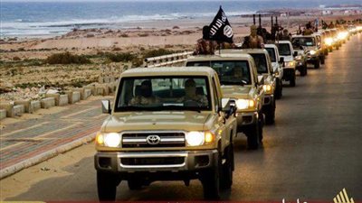 بالفيديو والصور.. «سرت» عاصمة «داعش» في ليبيا.. مسقط رأس القذافي.. شهدت نهاية الاحتلال الإيطالي.. أهملتها الحكومات المتعاقبة بعد الثورة.. وسلمتها جماعة «الإخوان» للتنظيم 