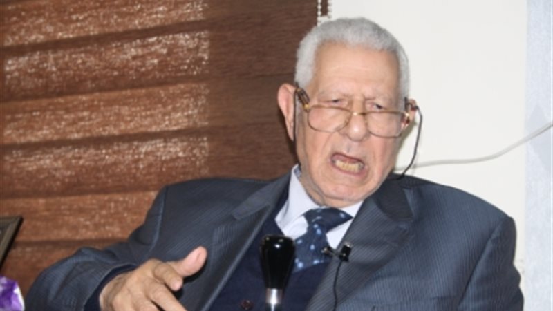 مكرم محمد أحمد