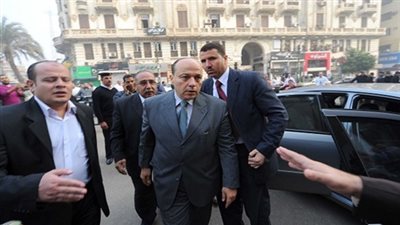 النائب العام يتسلم خطابا من الحكومة الإنجليزية بشأن الأموال المهربة