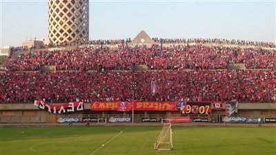 «الأهلي» يغلق مدرجات «التتش» القديمة استعدادا لتطويرها
