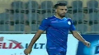 الأهلي يحصل على توقيع إسلام محارب