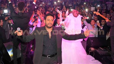 انسحاب الراقصة «دينا» من حفل زفاف مي كساب بسبب «حماقي»