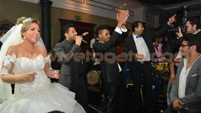 بالصور.. انتهاء حفل زفاف «أوكا» ومي كساب بالتقاط الصور التذكارية