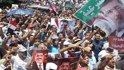 النظافة والنظام واحترام الإنسان والحياة من غير إخوان.. أهم أمنيات نشطاء الفيس في 