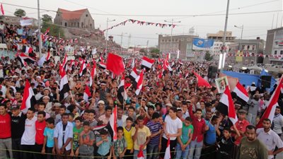 شباب ثورة التغيير السلمية بعدن يطالبون بتمثيل حقيقي لشباب الثورة