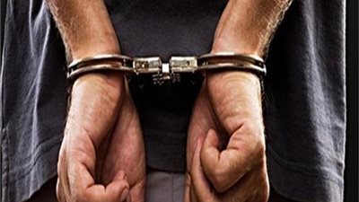 ضبط عاطل بحوزته 9 قطع حشيش خلف مول شهير بالغردقة