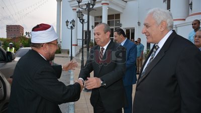 وزير الأوقاف والمفتي يفتتحان مسجد «الشهداء» في دمياط (صور)
