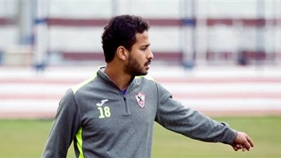 تدريبات خفيفة لأحمد رفعت على هامش مران الزمالك