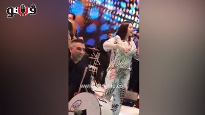 بوسى تشعل خيمة «فتافيت السكر» بـ «آه يادنيا» (فيديو)