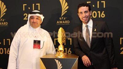 بالصور.. أبو تريكة يظهر في حفل جوائز «الاتحاد القطري»