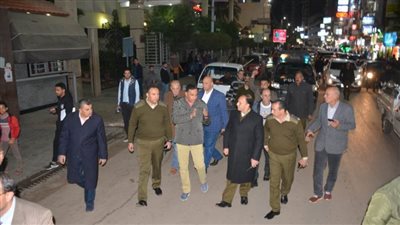 ثاني جولة خلال يومين.. محافظ الدقهلية للتنفيذيين: مش عايز حبة تراب في الشارع | صور