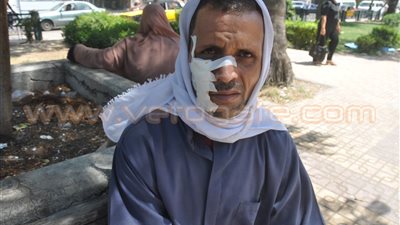 بالفيديو والصور.. عامل نظافة الإسكندرية: المحافظ كرمني بشهادة جمعية