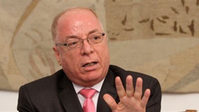 رئيس تحريرعالم الكتاب: «النمنم» قضى على تجربة المجلة الناجحة