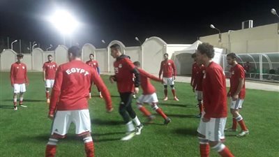 المنتخب الأوليمبي يؤدي تدريبه الأول في الجزائر (صور)