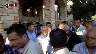 بالفيديو والصور.. وزير الشباب و«شوبير» و«الزند» في جنازة والد محمود الشامي