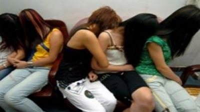 «نهاية شهريار ترسا».. مغامرات العمدة النسائية عجلت بسقوطه.. أضاع أرض أبيه على فتيات الليل.. وصور لقاءاته الغرامية معهن.. الشرطة ضبطته متلبسا.. والأهالي: «حسين» لا يصلح رمزًا للقرية