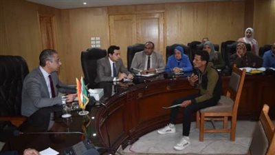 محافظ الفيوم يشدد على الالتزام بنسبة الـ5 % لذوي القدرات الخاصة في التعيين