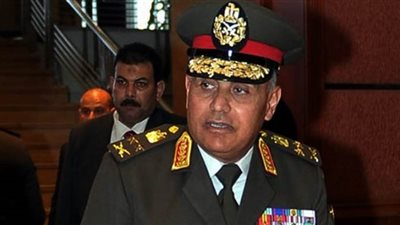 وزراء الدفاع والزراعة والبترول يصلون ميناء دمياط