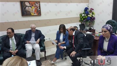 بالصور.. وزيرة الهجرة تتفقد مستشفى أبو الريش