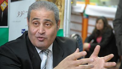 نبيل فاروق: عبدالرحيم على يقود رجال الحزب الوطني ضد ساويرس