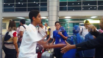 بالصور.. بعثة كرة مياه هيليوبوليس تصل مطار القاهرة