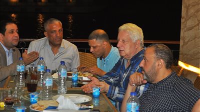 نجوم الأهلي والزمالك وأعضاء البرلمان في سحور مرتضى منصور (صور)