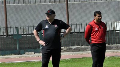 مارتن يول يطير إلى هولندا بعد مباراة المقاولون