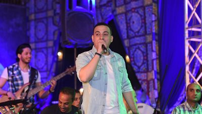 دياب يتألق في إحدى الخيم الرمضانية بالتجمع الخامس (صور)