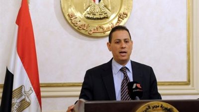 عمران ينفى حذف 