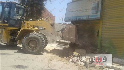 إزالة إشغال لأحد أباطرة التعدى على أملاك الدولة بالشرقية