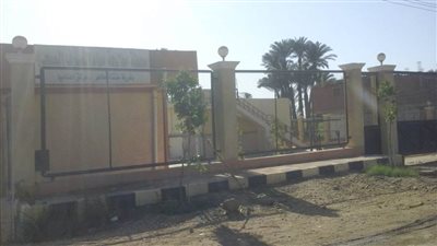 بعد 5 سنوات من إنشائها.. محطة الصرف الصحي لقرية منشأة طاهر تنتظر التشغيل