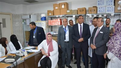 محافظ الدقهلية يتفقد مستشفى المنصورة الدولي ويشدد على كارت صيانة للأجهزة