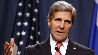 جون كيري: خسارة هيلاري كلينتون لتشجيع الروس على اختراق أمريكا