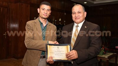 أخصائي بجامعة طنطا يطور نظاما جديدا لـ«الفيديو كونفرانس»