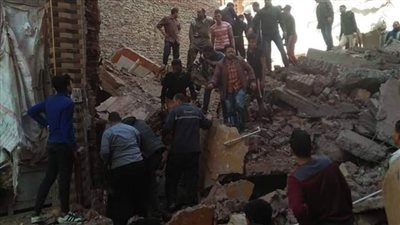 تشكيل لجنة هندسية لإعداد تقرير بحالة منازل فاقوس | صور