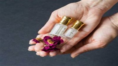 حكم استعمال المسك عند موضع الدم للمرأة الحائض والنفساء بعد انقطاع الدم للنظافة؟