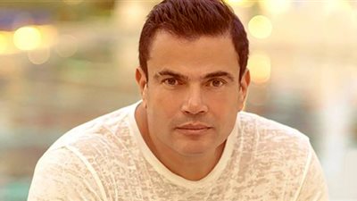 ساخرون.. عمرو دياب يستجيب لفتاة «الحجاب» ويستعين بها