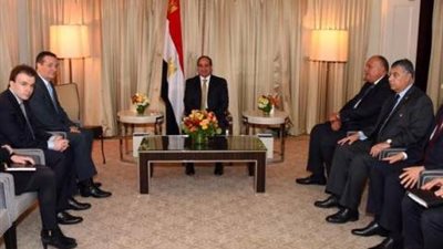 وفد الكونجرس الأمريكي يغادر مطار القاهرة بعد لقائه السيسي