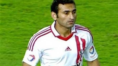 «أحمد سمير» يقترب من الانتقال إلى النادي المصرى