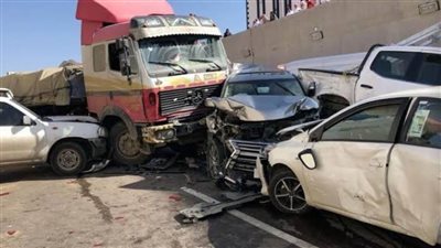 ذهب لمشاهدة حادث تصادم.. مصرع شاب دهسته تريلا أعلى كوبري البداري بأسيوط