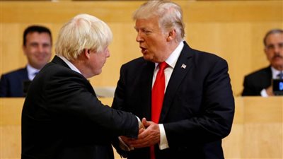 على خطى ترامب.. جونسون يحظر مشاركة الوزراء البريطانيين بمنتدى دافوس