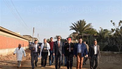 محافظ الفيوم يتفقد مشروع الدواجن التكاملي بالعزب | صور